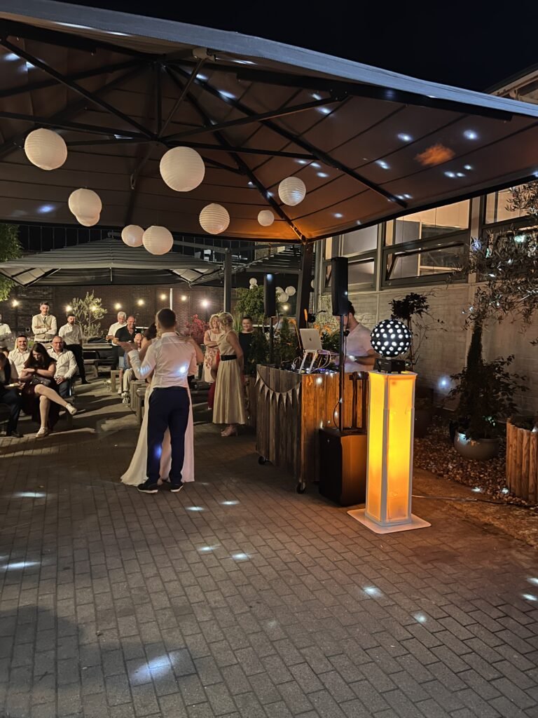 DJ Jonas Moser Purino Koeln Muelheim Restaurant hochzeit14