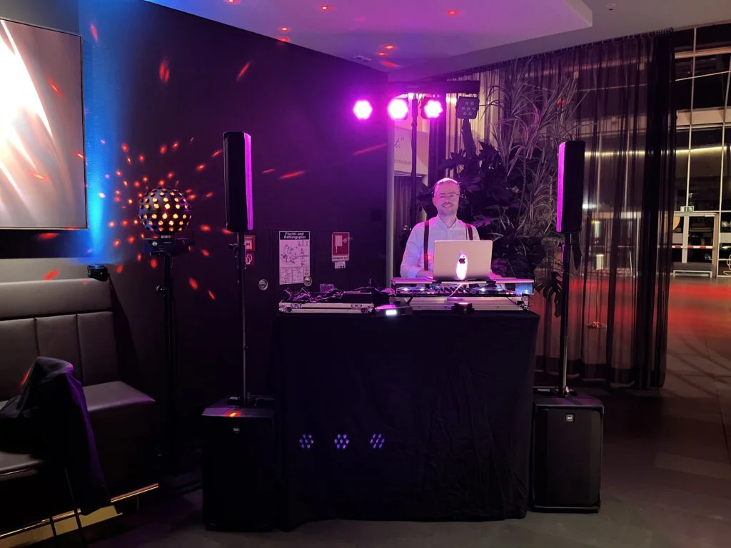 Jonas Moser Dj Firmenweihnachtsfeier Schokoladenmuseum Koeln